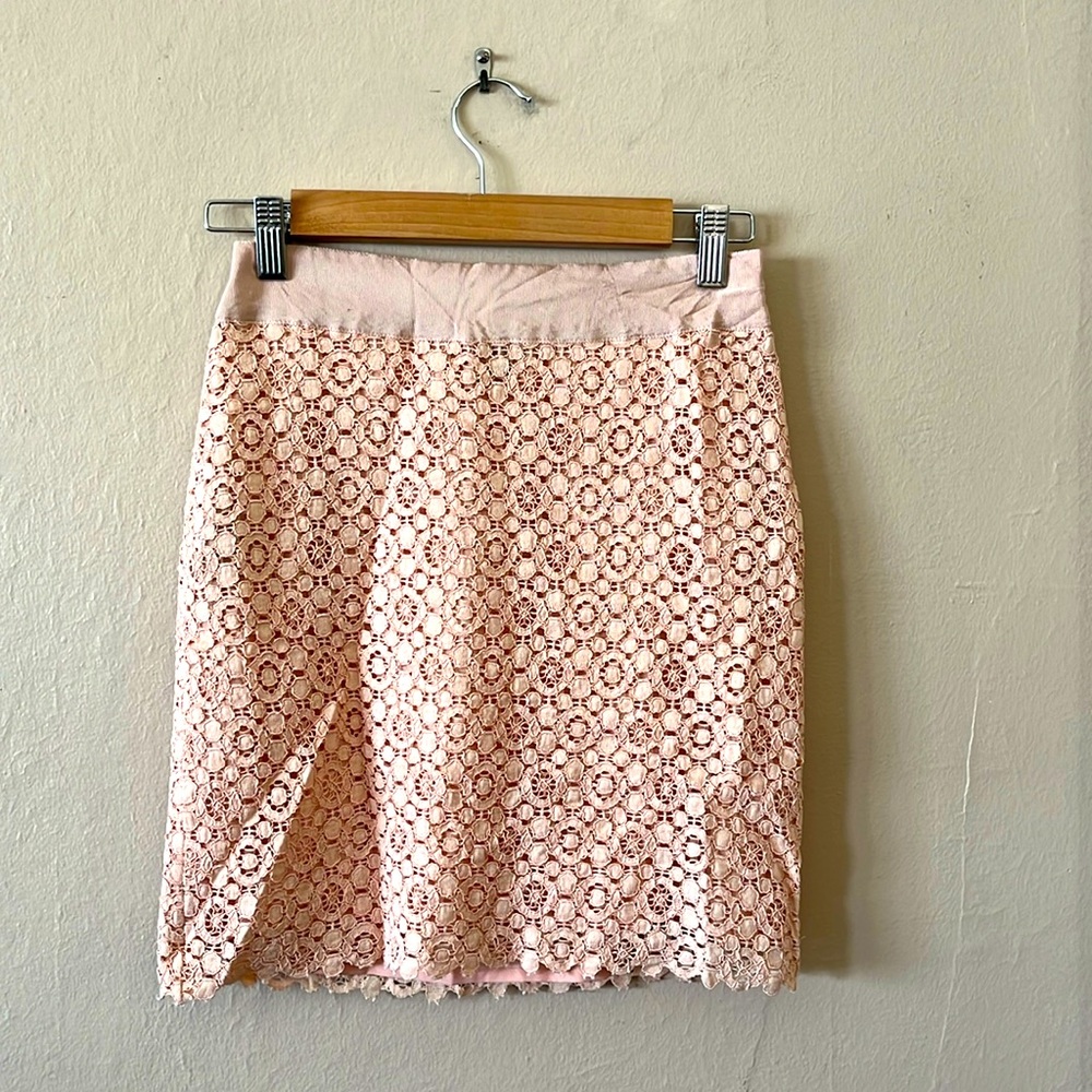 Forever 21 Pink Lace Mini Skirt S